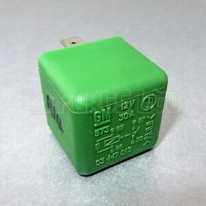 Saab / Vauxhall / Opel (1990-2005) Fuel Pump Green Relay 03447012 12V 30A