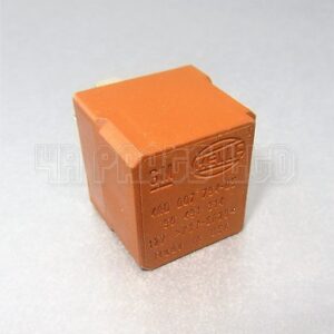 Vauxhall Corsa Astra Vectra Zefira Multi Use Brown Relay GM 90491314 Hella
