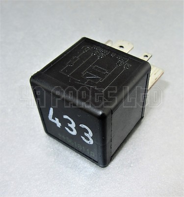 Audi VW Seat Black Relay 3D0951253A V23134-B59-X418 (No.433) 5-Pin SN7 - Image 9