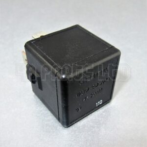 Mitsubishi Volvo Dodge Multi-Use Black Relay MB 953381 V23134-B52-X240