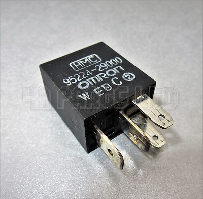 Kia Hyundai Multi-Use Black Relay 95224-29000 4-Pin HMC OMRON 9522429000 - Image 2