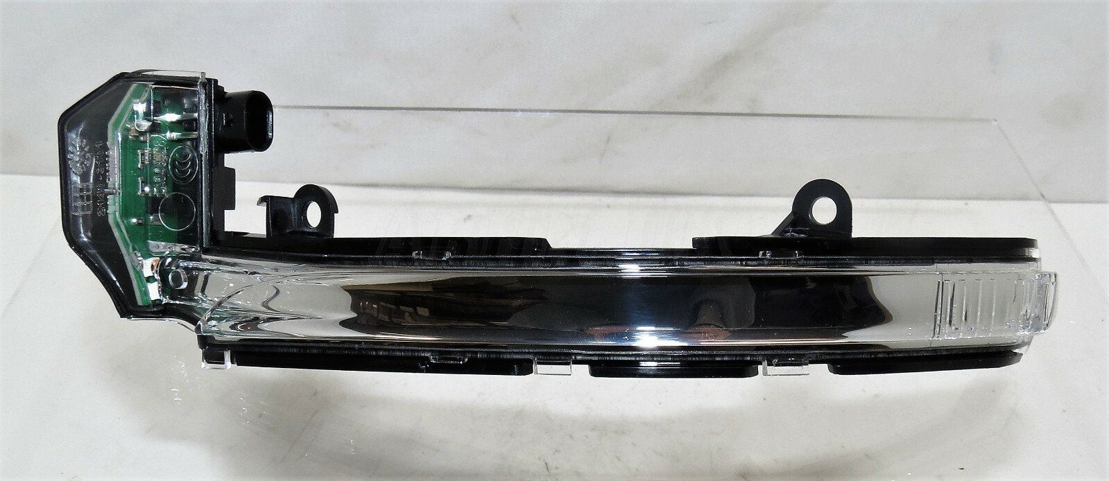 Jaguar XE X760 & i-Pace X590 Left Side Turn Signal Indicator Lens GX63-13B382-AA - Image 3