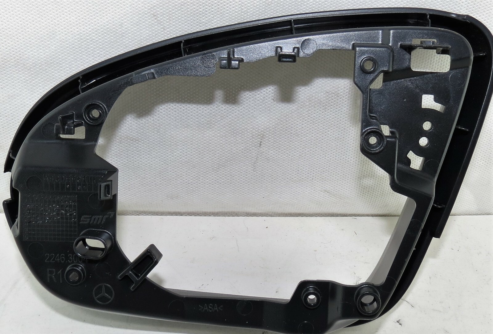 Mercedes A Class W177 Genuine Right Hand Side Door Wing Mirror Bezel Mould Trim - Image 2