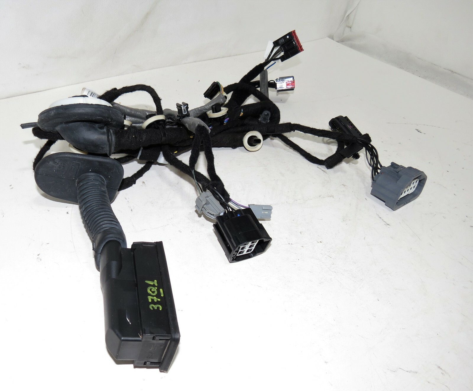 Range Rover Velar L560 Rear Right Side Door Wiring Loom/ Harness M8A2-14632-CA1 - Image 2