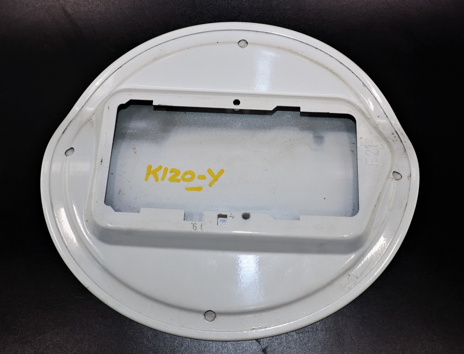 BMW 1 Series F21 (12-19) Hatchback Fill-in Fuel Flap Cover 51177270543 White - Image 4