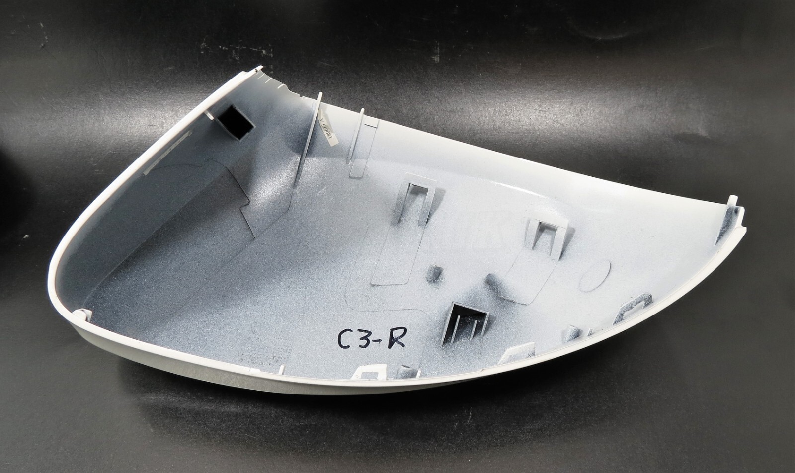 Fits Skoda Yeti 5L /09-17 Pair of Door Mirror Covers 5N0857538 & 5N0857537 White - Image 6