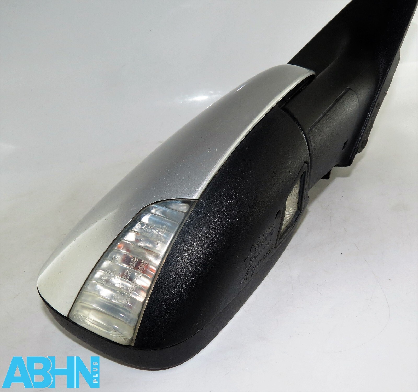 Volvo S40 V50 (04-07) Left Side Electric Heated Door Mirror Met Silver 8-Wires - Image 8