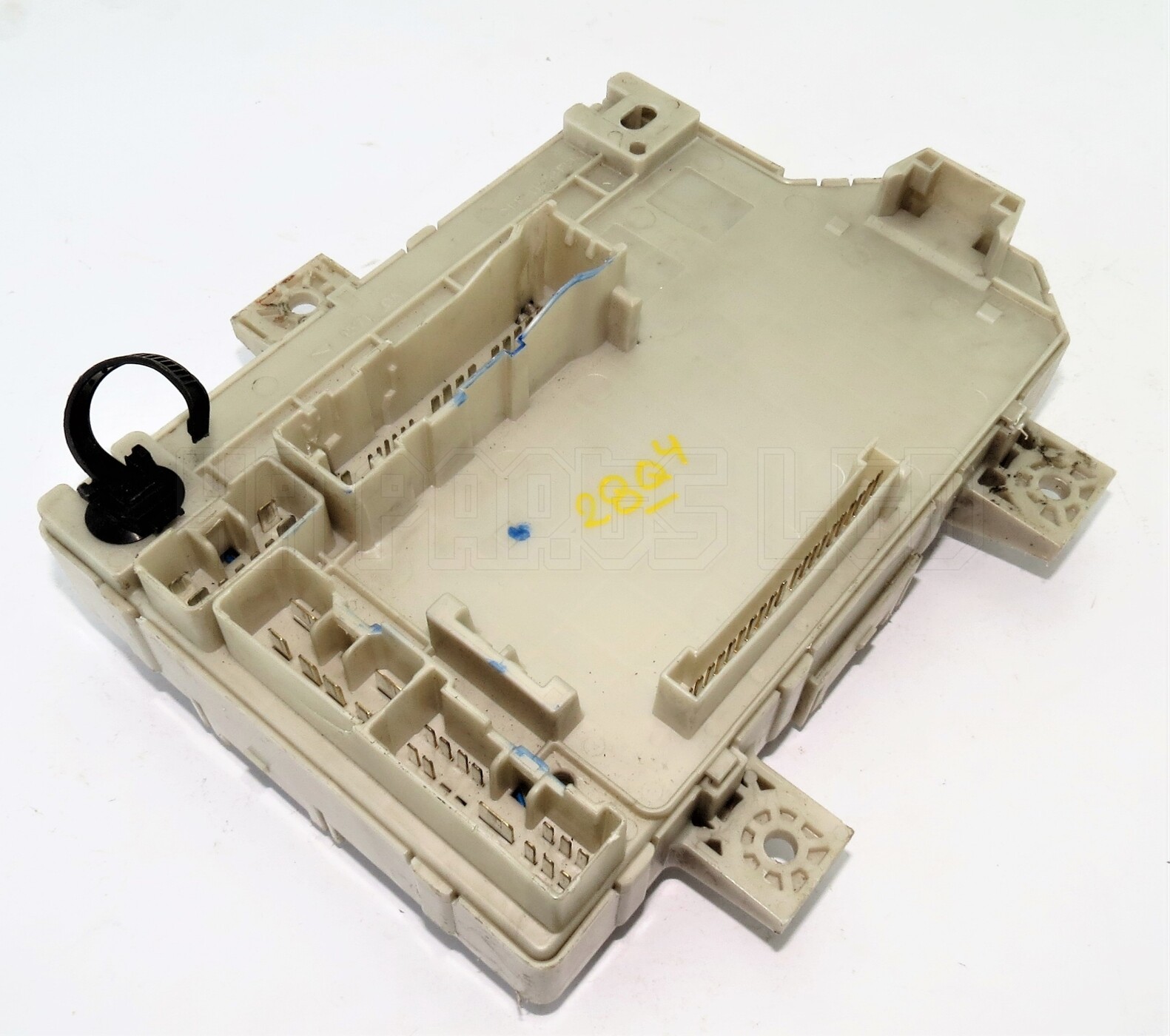 MR979367 Mitsubishi Colt 02-04 Genuine Relay And Fuse Box Unit - Image 4