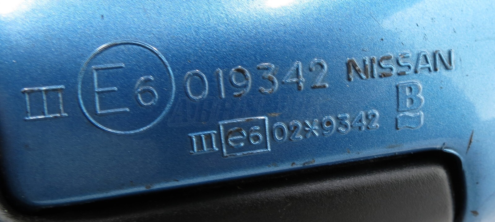 Nissan Primera P10 (1990 - 1996) Left Side Manual Wing Mirror Metallic Blue - Image 9