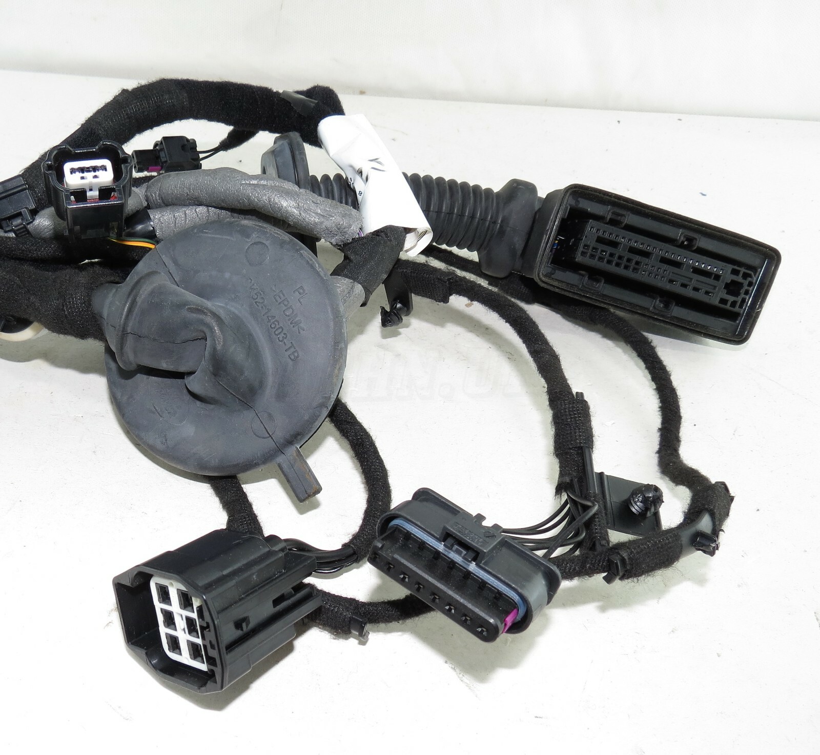 Range Rover Velar L560 Rear Right Side Door Wiring Loom/ Harness M8A2-14632-AA1 - Image 3