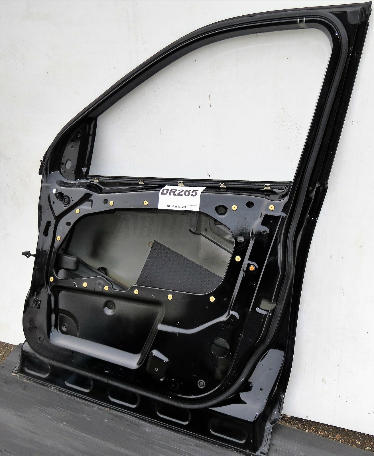 Land Discovery Sport L550 Genuine Front Right Side Bare Door Panel in Narvik Blk - Image 10