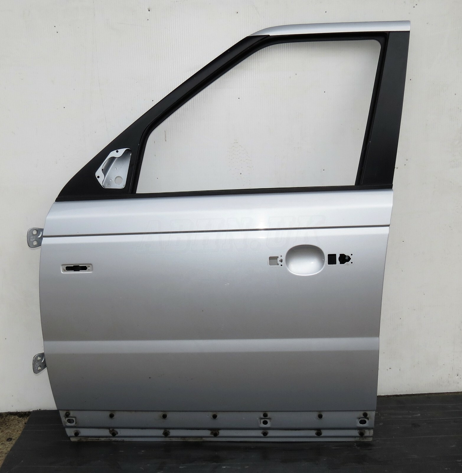 Range Rover Sport L320 Genuine Front Left Side Bare Door Panel Metallic Silver