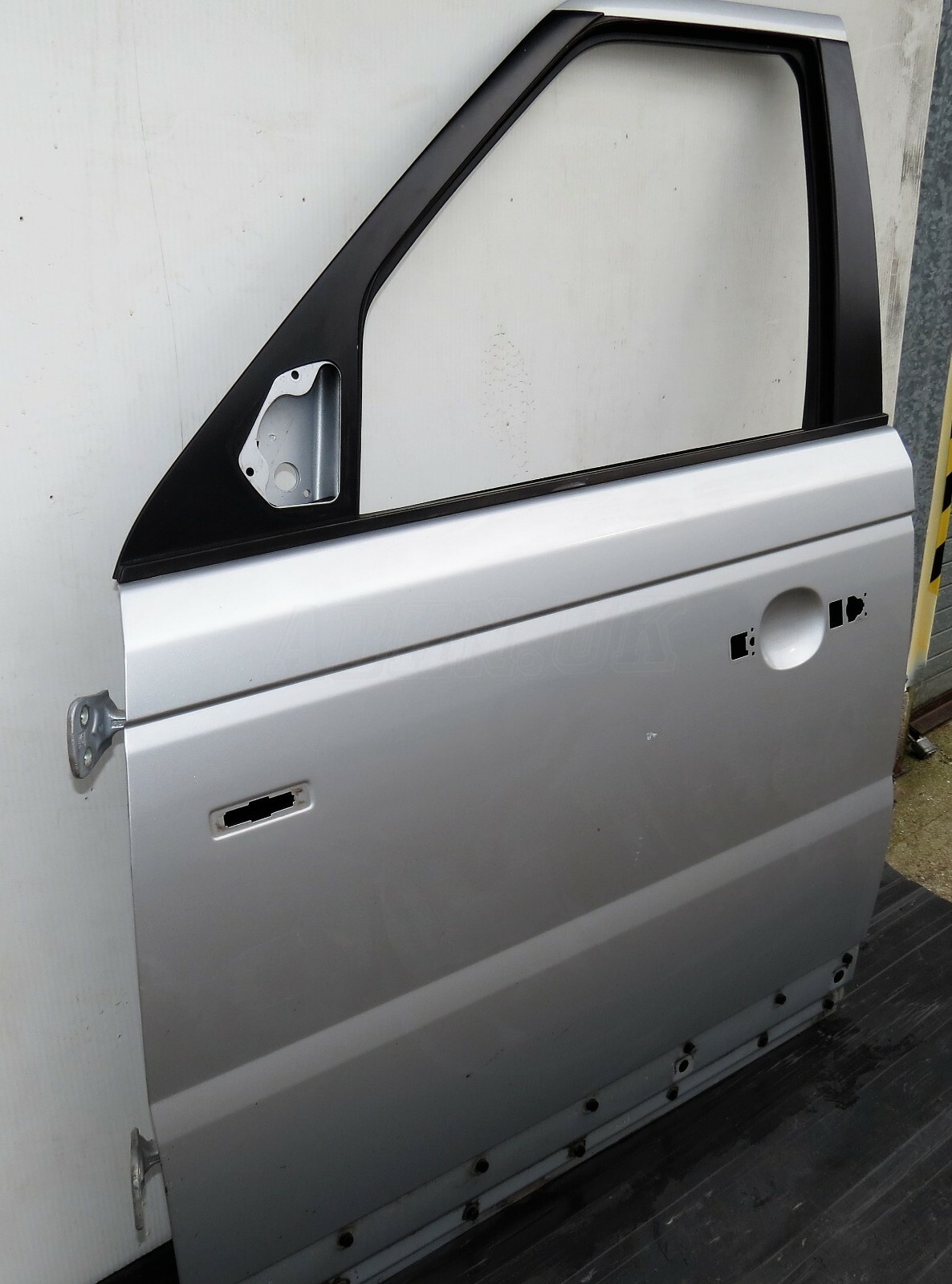 Range Rover Sport L320 Genuine Front Left Side Bare Door Panel Metallic Silver - Image 2
