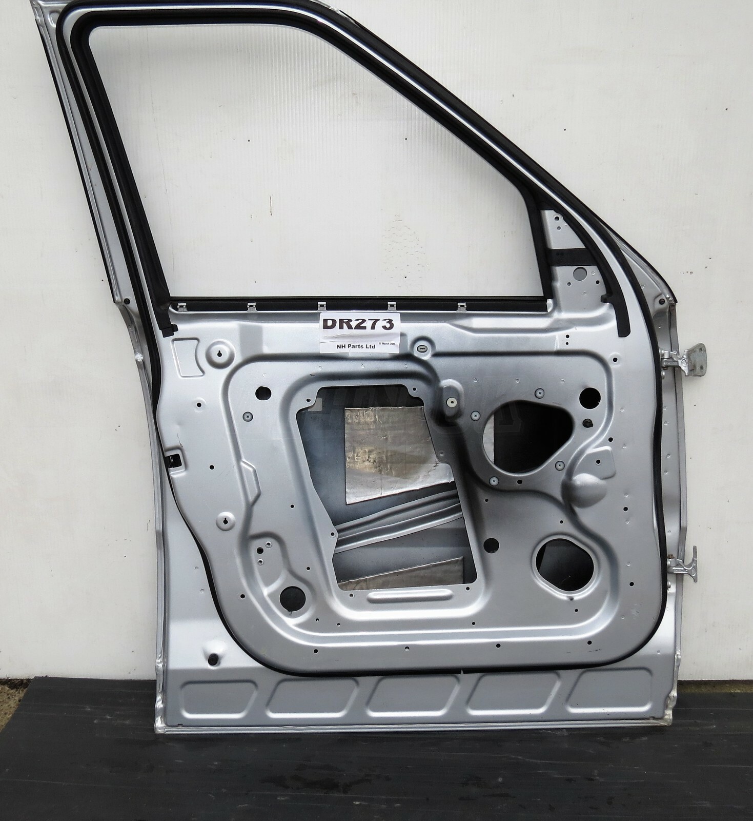 Range Rover Sport L320 Genuine Front Left Side Bare Door Panel Metallic Silver - Image 7