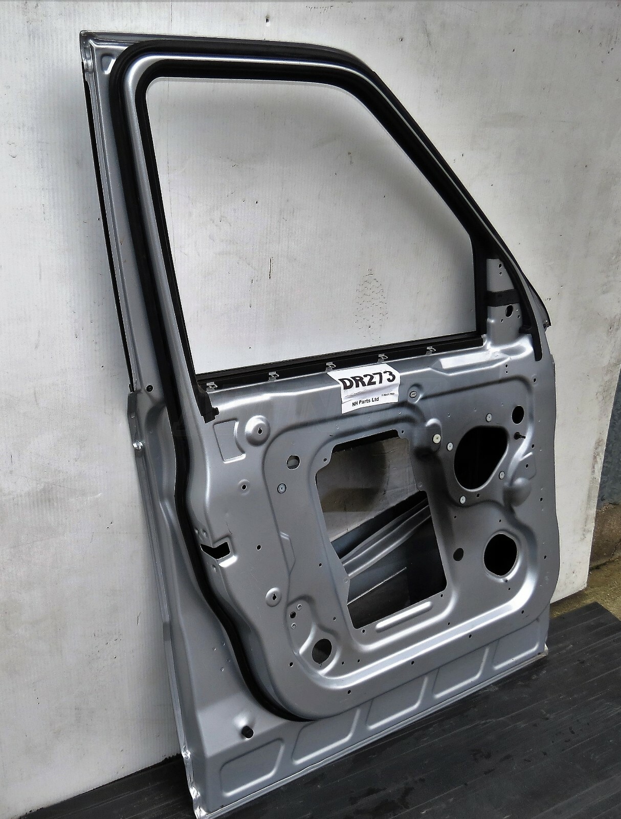 Range Rover Sport L320 Genuine Front Left Side Bare Door Panel Metallic Silver - Image 8