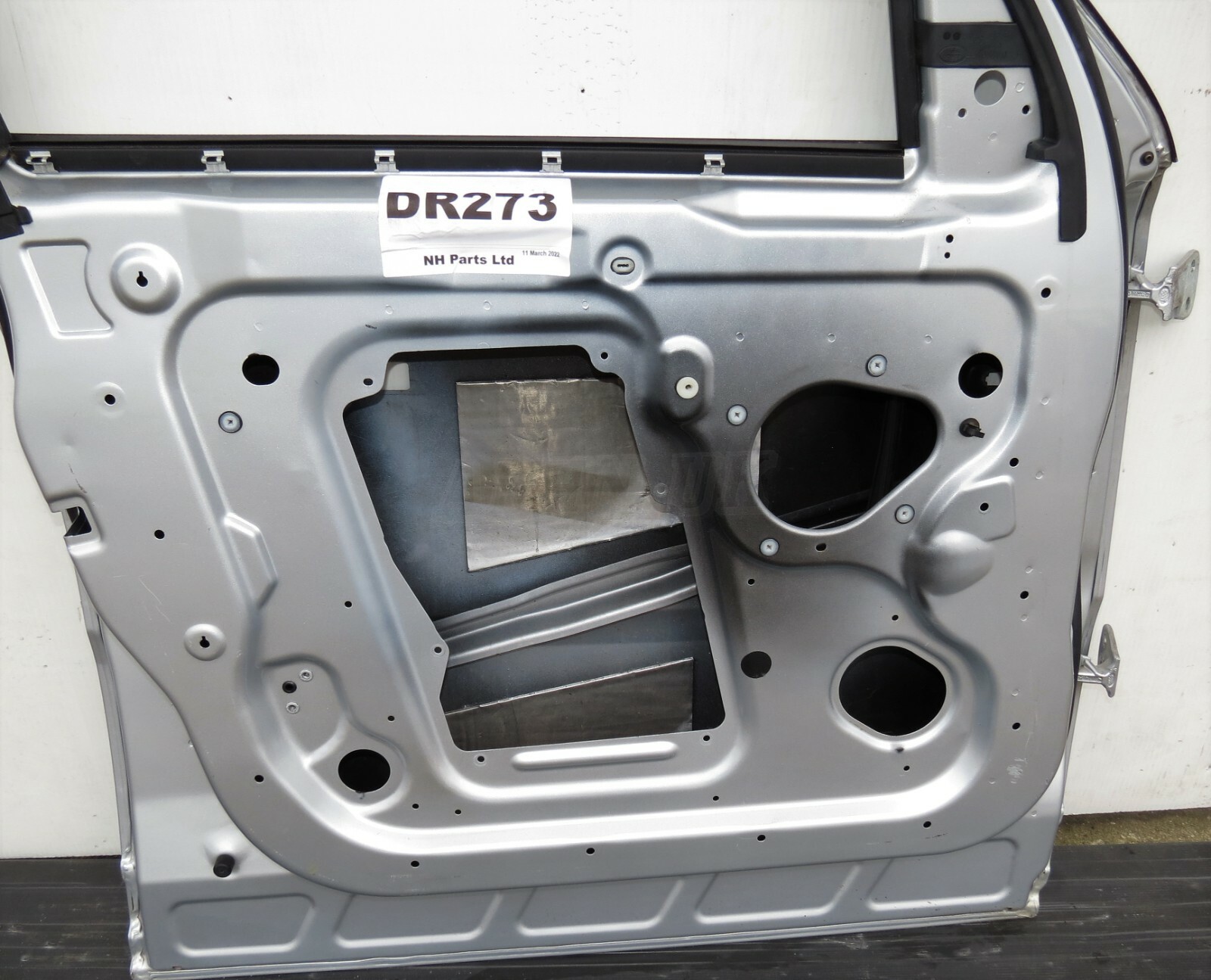 Range Rover Sport L320 Genuine Front Left Side Bare Door Panel Metallic Silver - Image 10