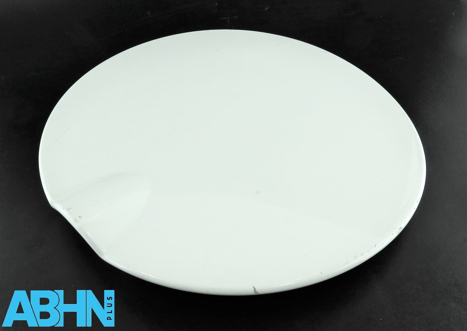 Genuine Lancia Chrysler Ypsilon (11-21) Fuel Filler Flap Cover (LID) White C982 - Image 4