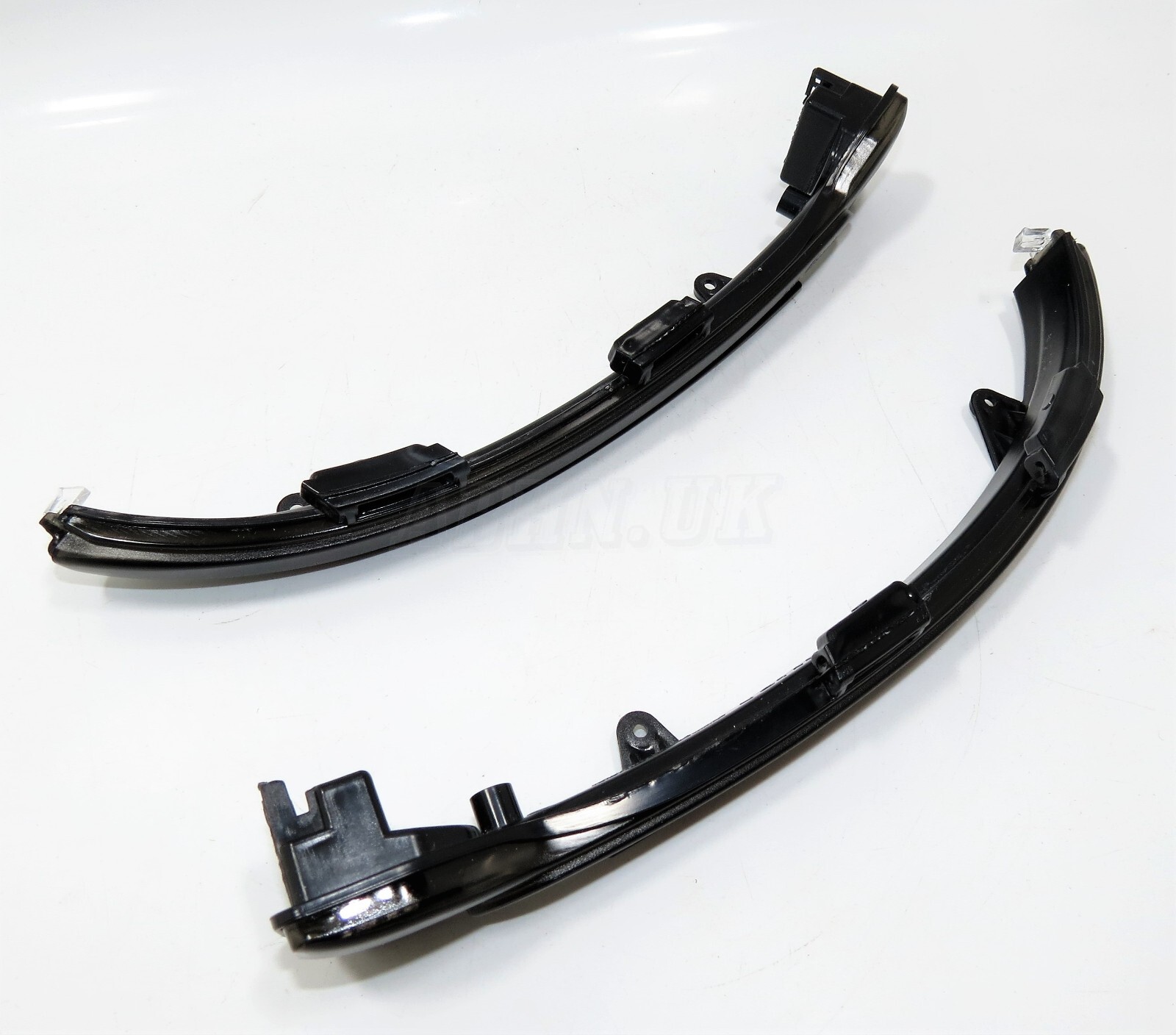 Fits VW Touran 5T1 (15-23) Pair of Smoked Dynamic Sequential Mirror Indicators - Image 2