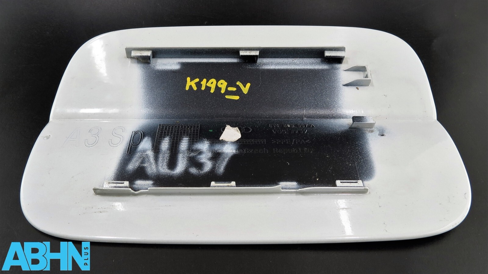 Audi A3 SP S3 Sport 8V (2013-2020) Hatchback Fuel Flap Cover 8V4809907A White - Image 6