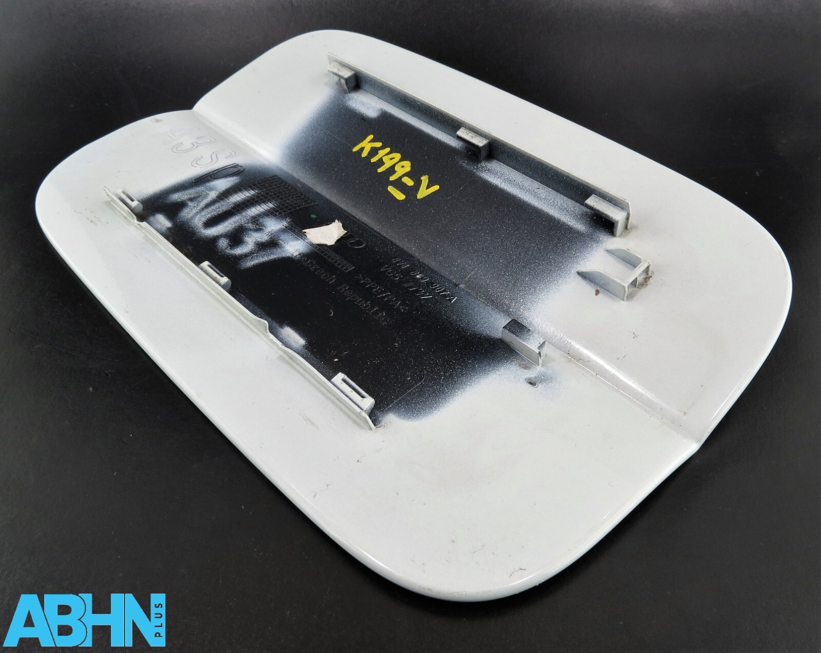 Audi A3 SP S3 Sport 8V (2013-2020) Hatchback Fuel Flap Cover 8V4809907A White - Image 7