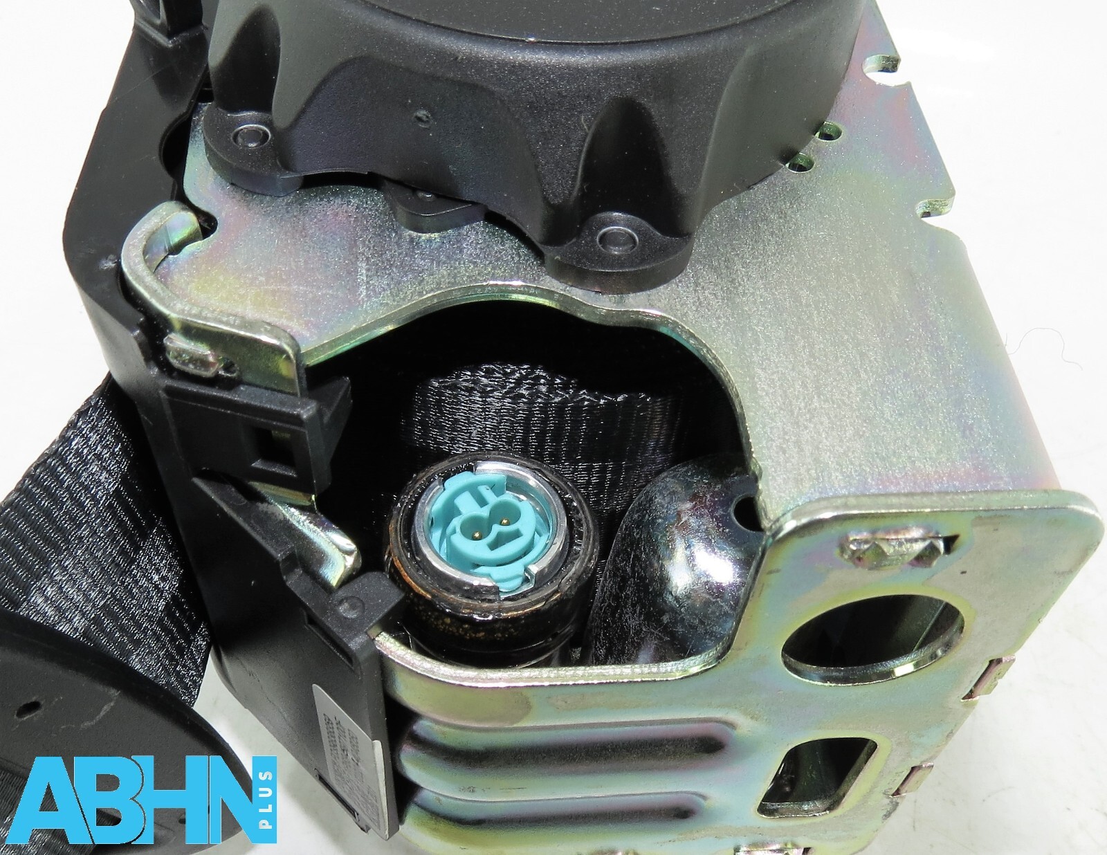 Volvo XC60 Mk2 19-24 Rear Right / Left Seatbelt Pretensioner P039838359 39838359 - Image 12