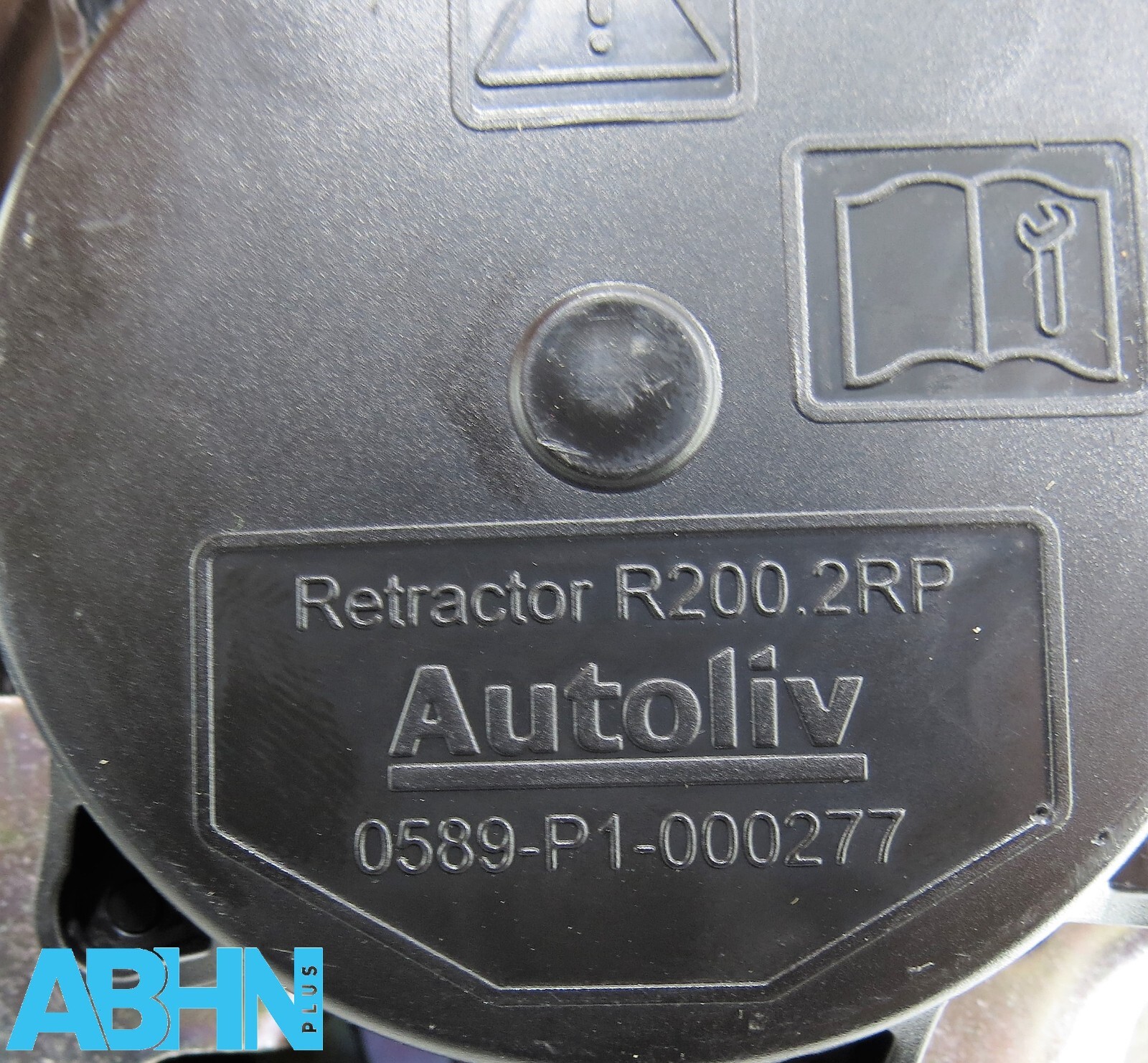 Volvo XC60 Mk2 19-24 Rear Right / Left Seatbelt Pretensioner P039838359 39838359 - Image 13