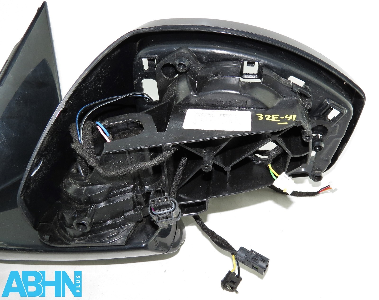 Range Rover Velar L560 RHD Left Door Mirror Housing M8A2-17683-DAB Camera 19-Wir - Image 3