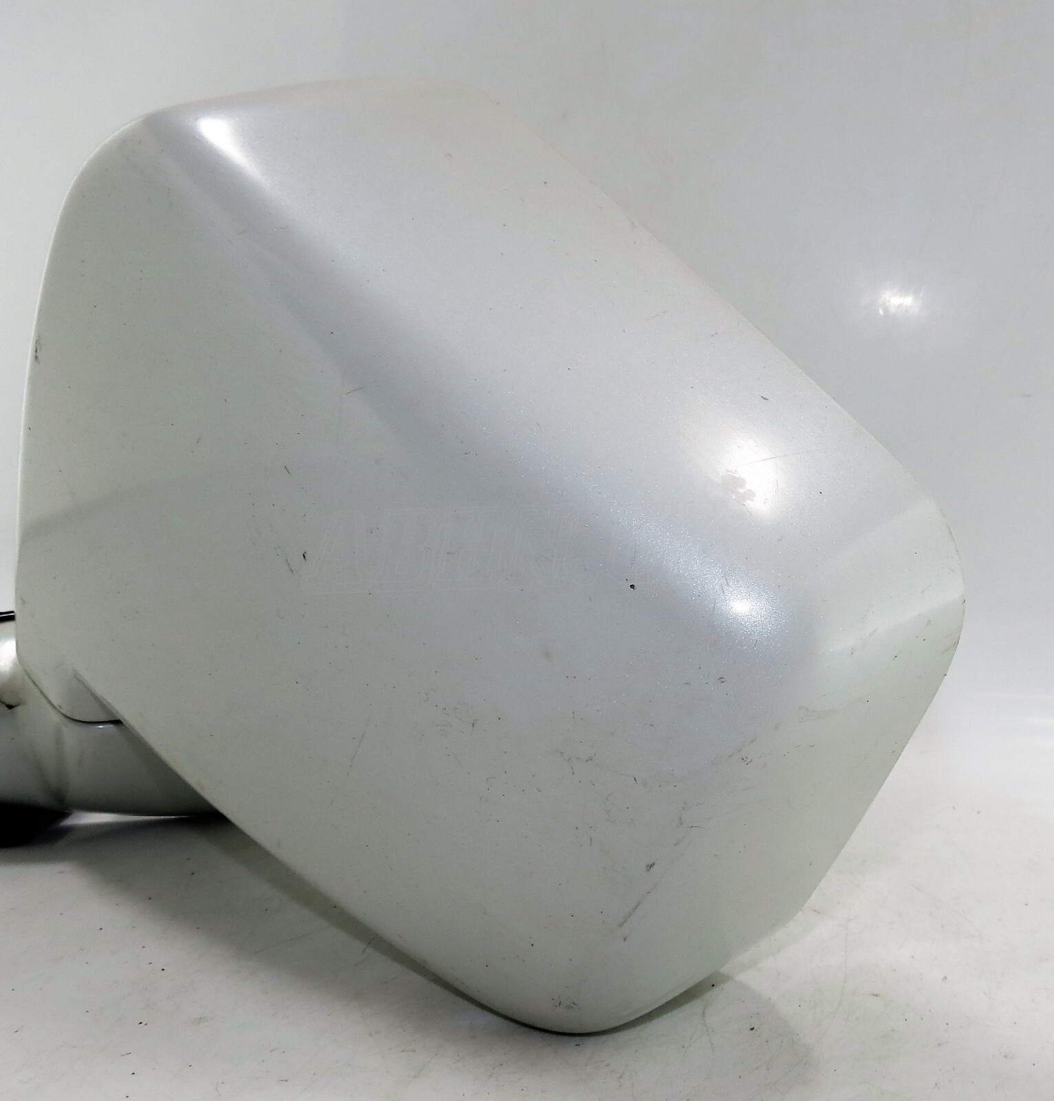 Mitsubishi Grandis Chariot (97-04) Left Side Power Folding Door Mirror Met White - Image 5