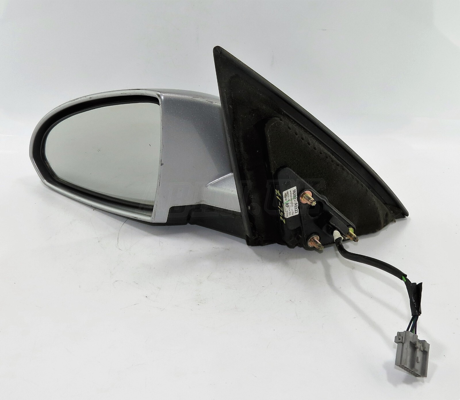 Nissan Primera P12 (02 - 08) Left Side Electric Door Mirror Met Grey 96302-AU322 - Image 2