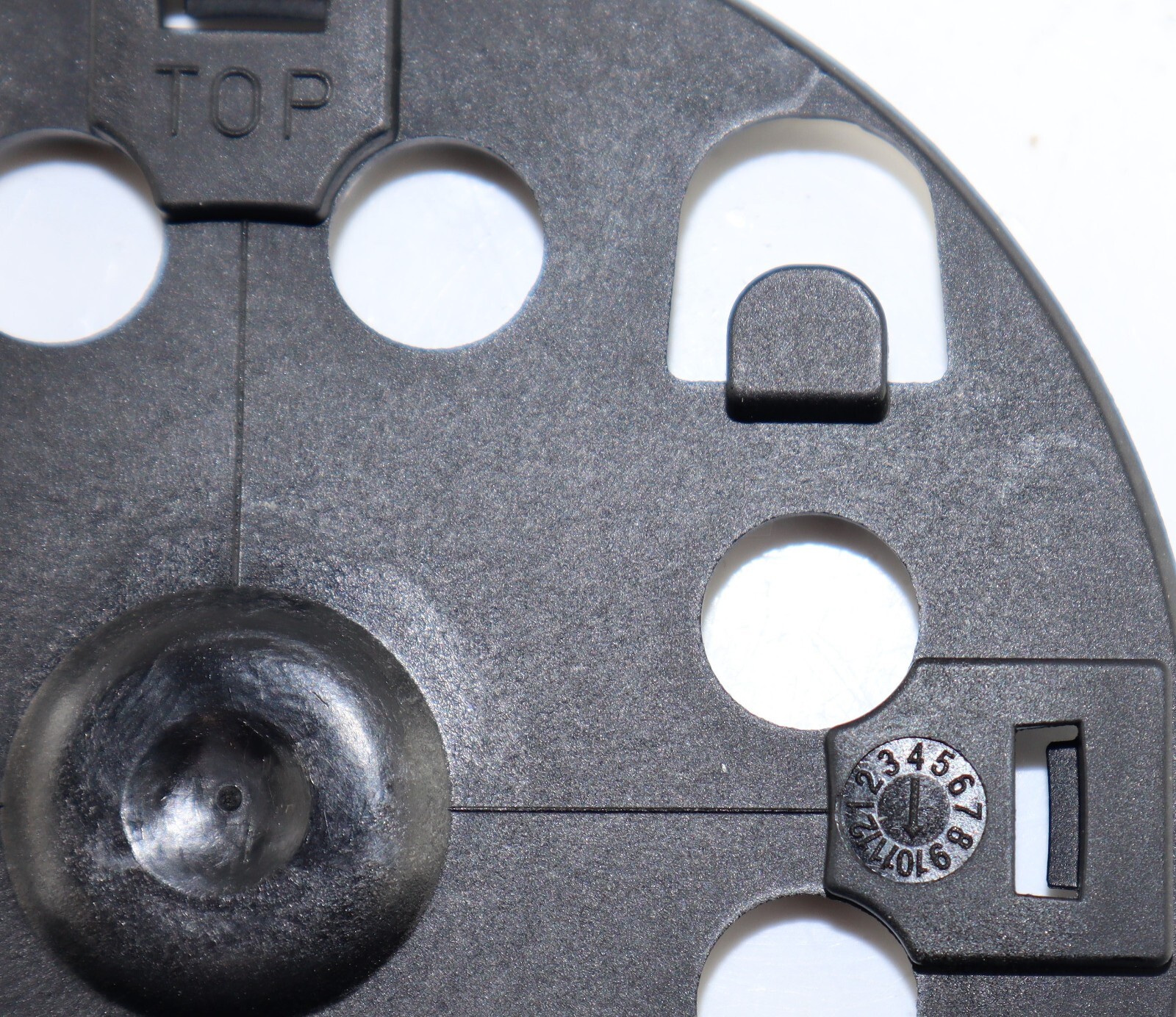 Jeep Grand Cherokee ZJ MK2 (91-05) Door Mirror Motor Plate To Hold the Glass - Image 6