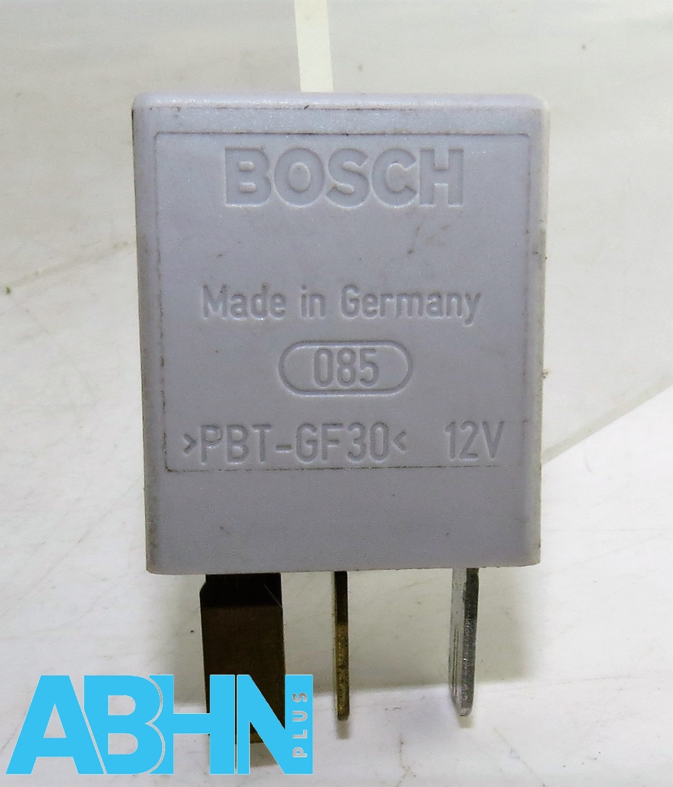 Toyota Avensis Corolla RV4 Yaris Silver Relay Bosch 0332011001/ 90080-87019 - Image 9