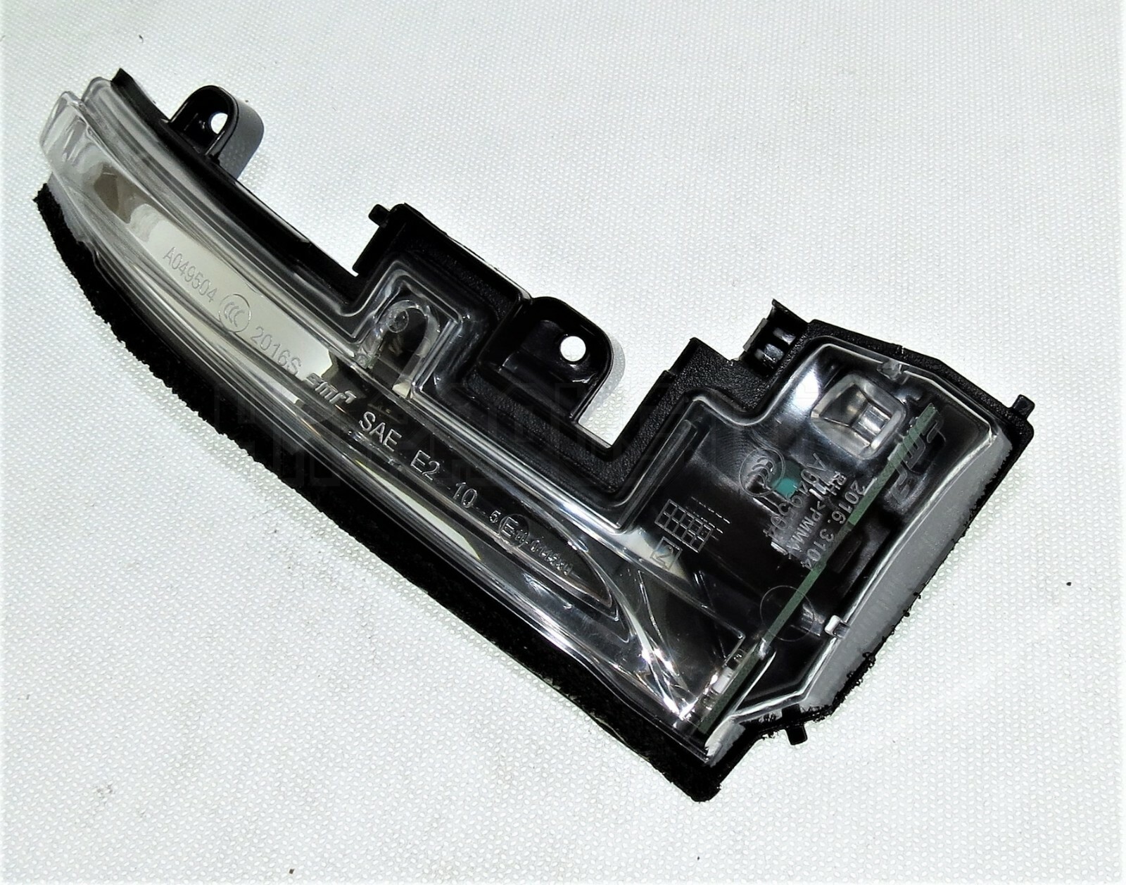 Range Rover Sport Vogue (13-22) Evoque Right Side Door Mirror LED indicator Lens - Image 3