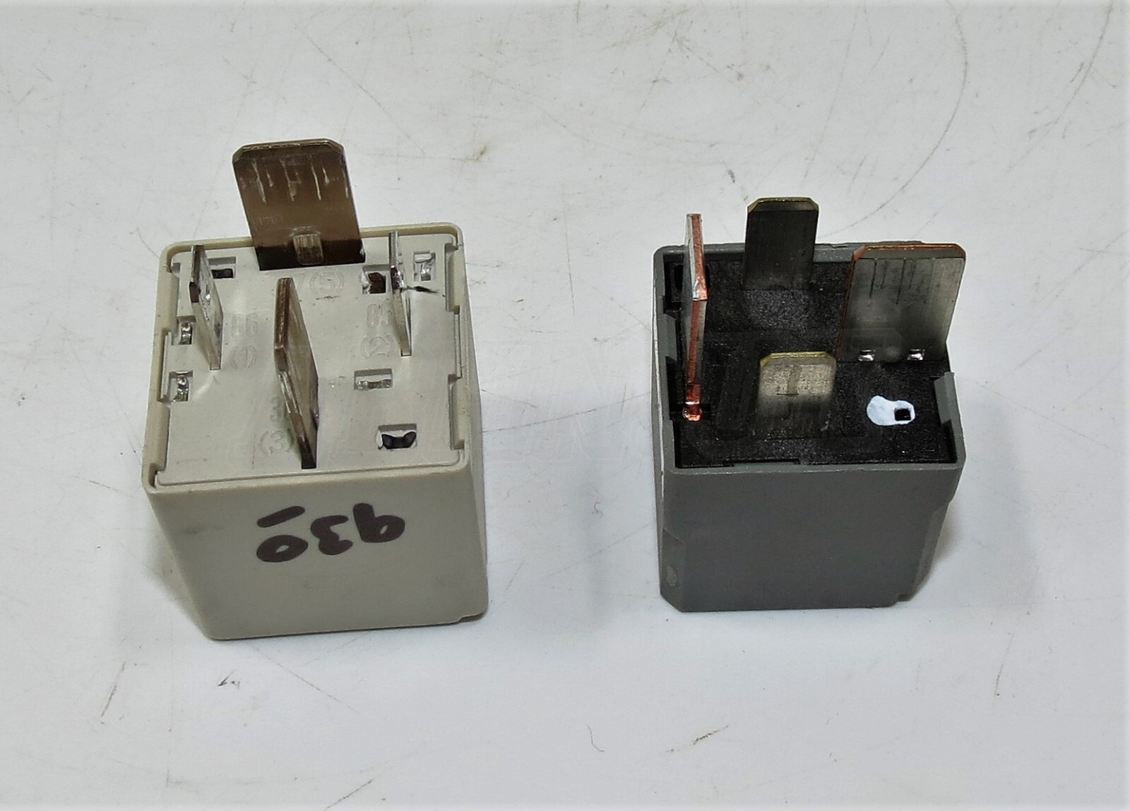 Audi 4-Pin White Relay 614 (Replacement) Glow Plug Fuel Pump 8E0951253 12V 70A - Image 4