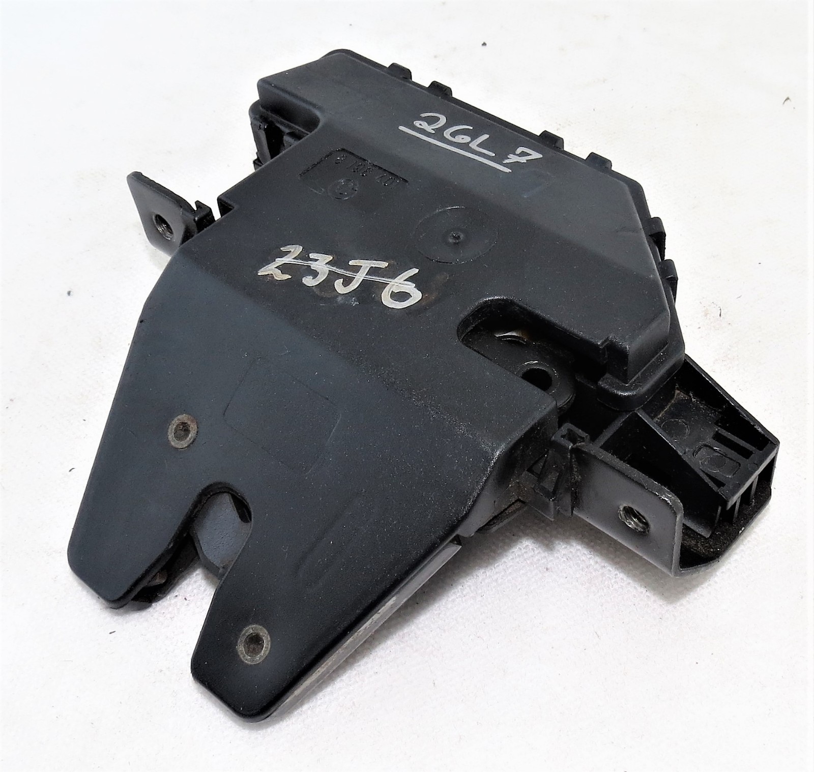 8196401 BMW 3 Series E46 M-Sport Genuine Boot Locking Mechanism - Image 2