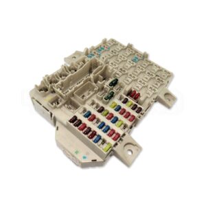 MR979367 Mitsubishi Colt 02-04 Genuine Relay And Fuse Box Unit