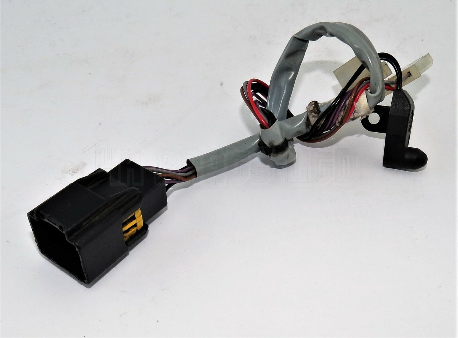 Genuine Renault Megane Scenic Grand (02-09) Outside Ambient Temperature Sensor - Image 4