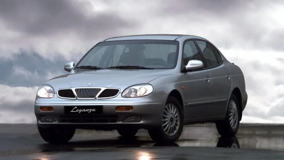 Daewoo Leganza V-100 (97 - 04) Left Side Electric Heated Door Mirror Met Silver - Image 9