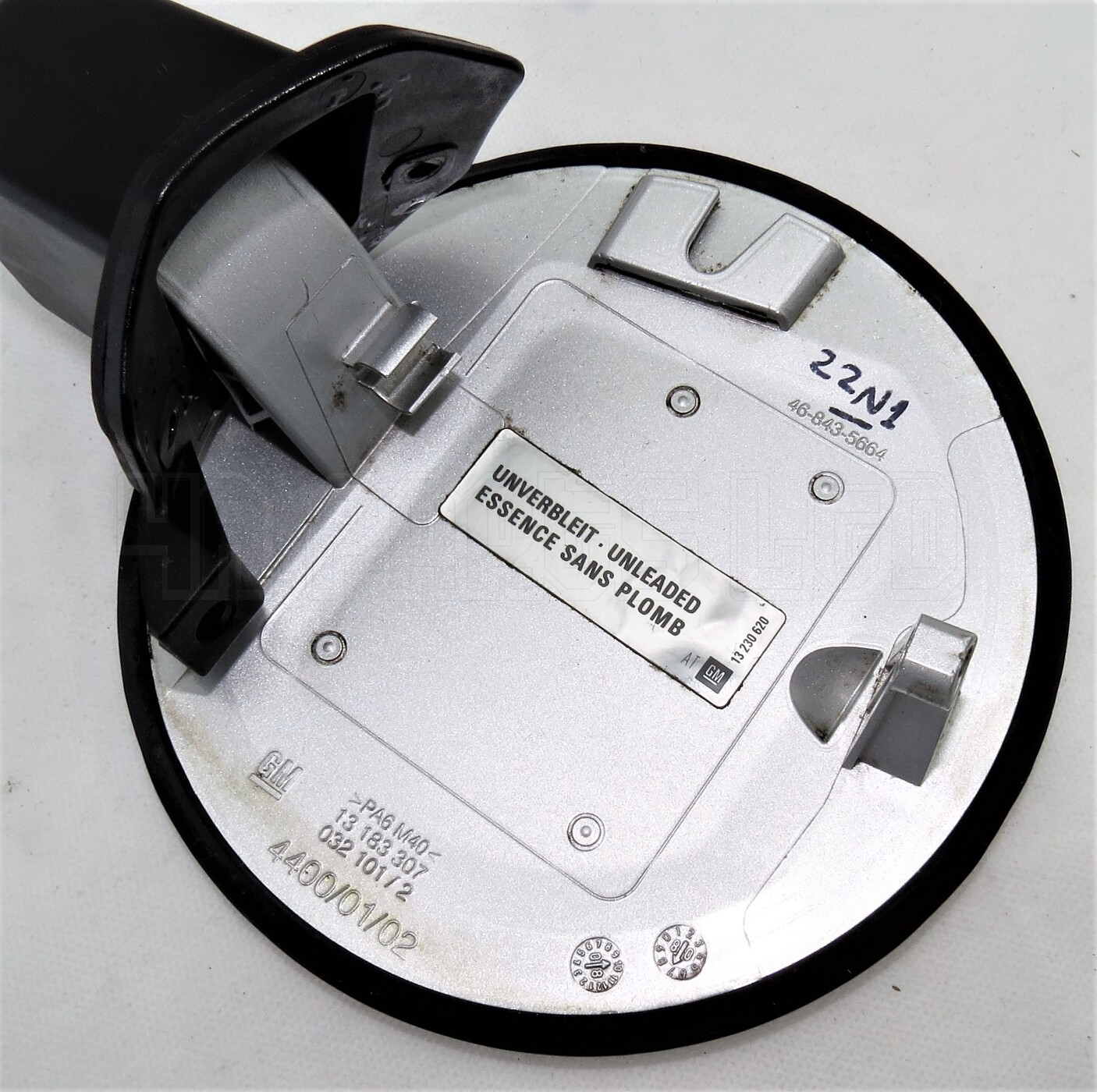 Vauxhall Corsa D MK3 /2006-2014 Fuel-In Flap Cover 13183307 Met Star Silver Z157 - Image 6