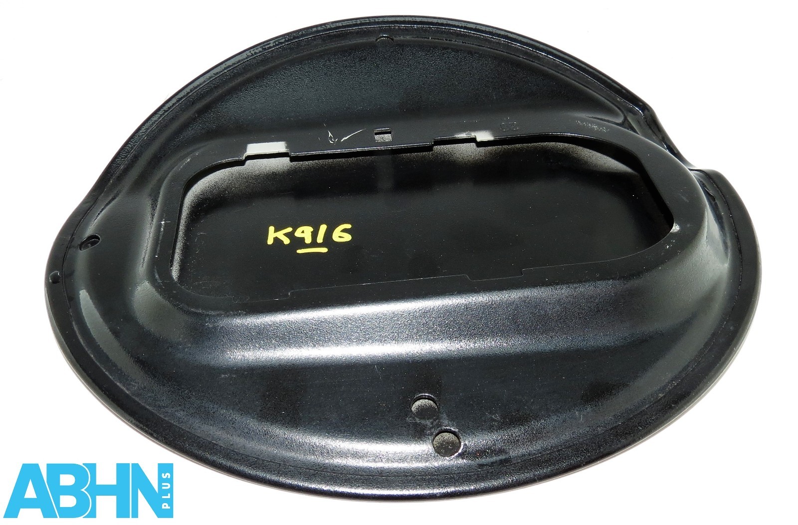 BMW 1 Series E87 (04 - 12) 5-Door Fill-in Fuel Flap Cover Metallic black 7060691 - Image 6