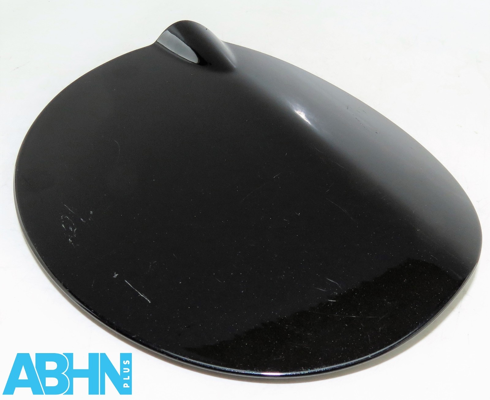 BMW 1 Series E87 (04 - 12) 5-Door Fill-in Fuel Flap Cover Metallic black 7060691 - Image 7