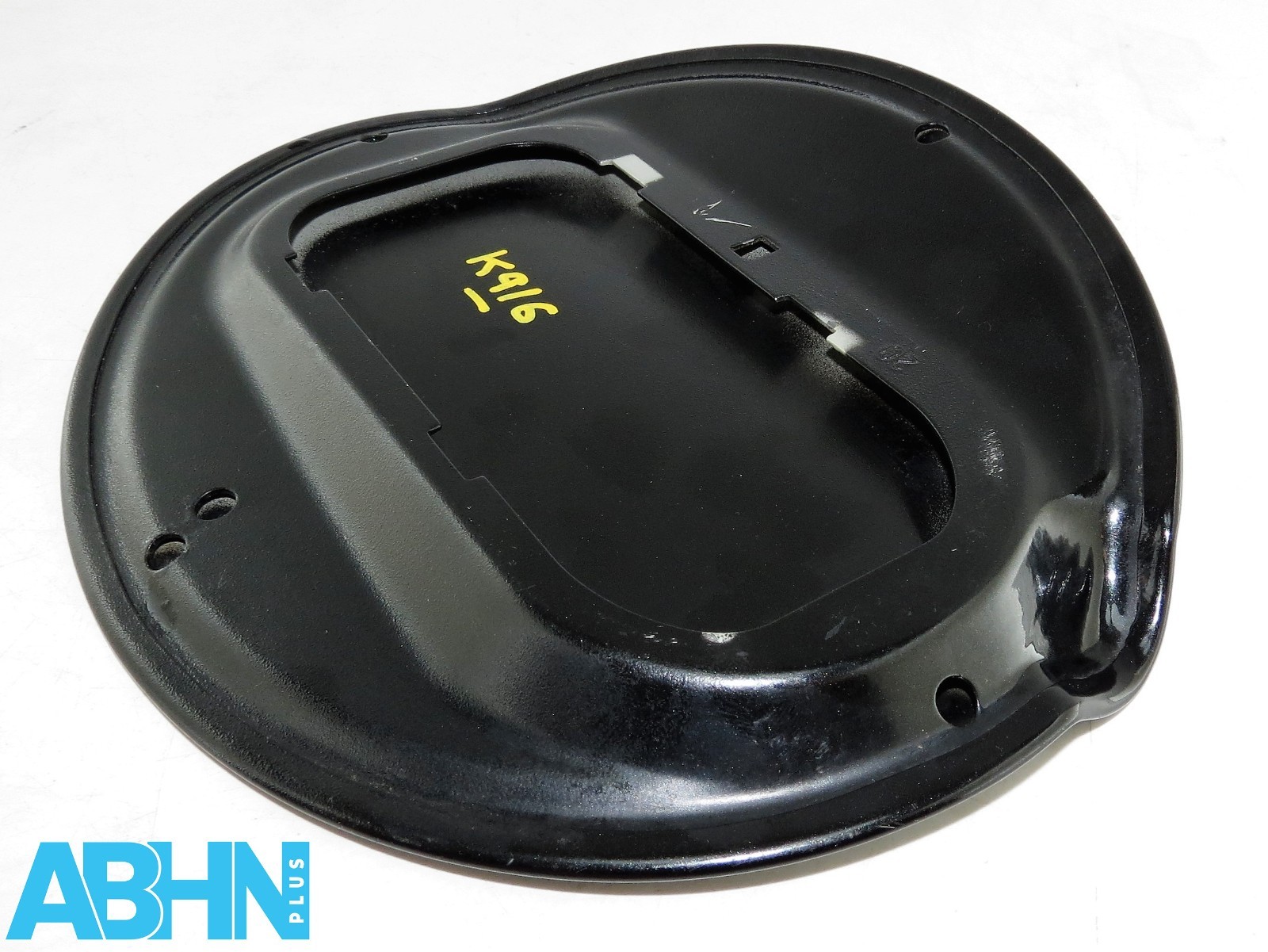 BMW 1 Series E87 (04 - 12) 5-Door Fill-in Fuel Flap Cover Metallic black 7060691 - Image 8