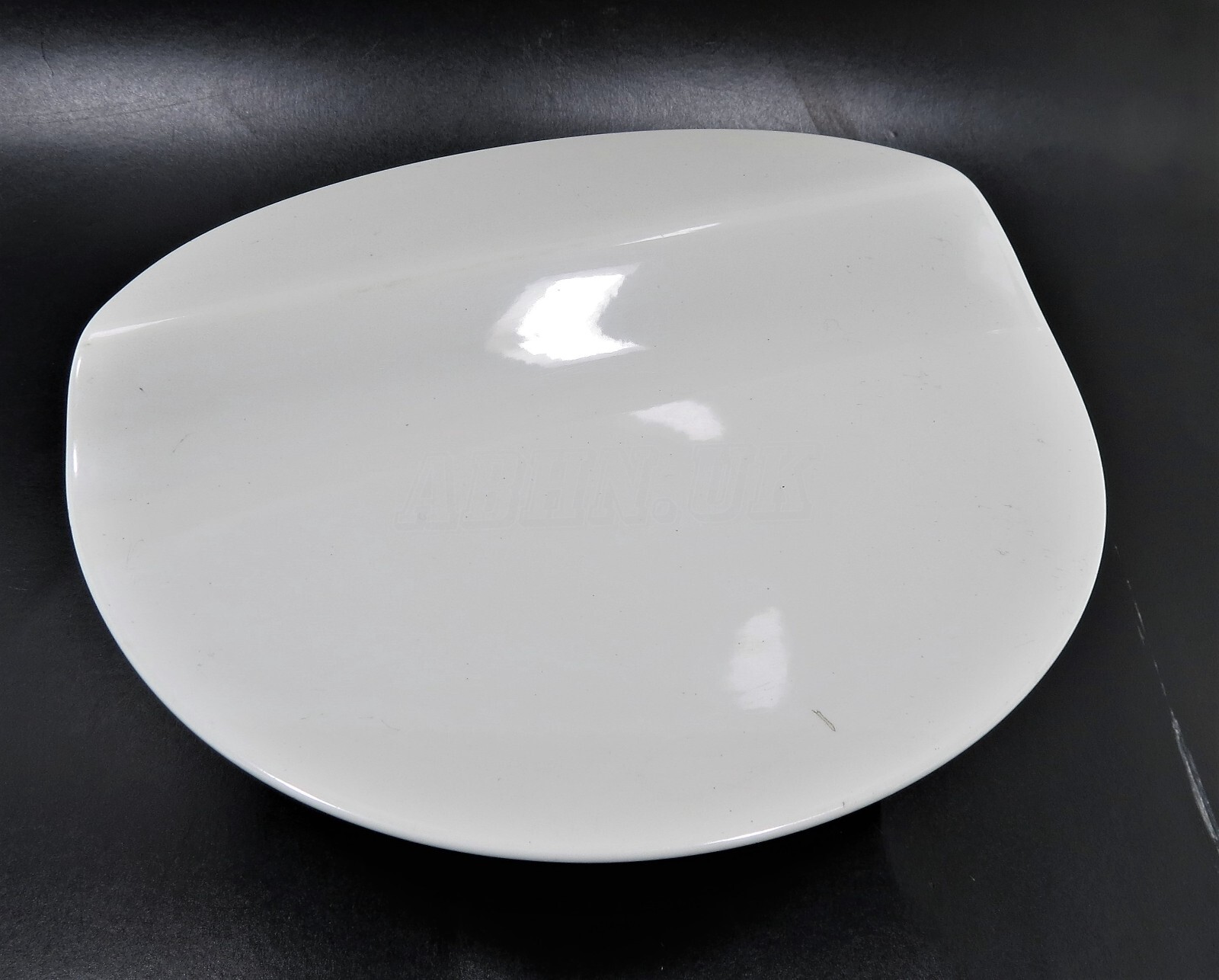 BMW 1 Series F20 (2011 - 2019) 5-Door Fill-in Fuel Flap Cover 51177270765 White - Image 6