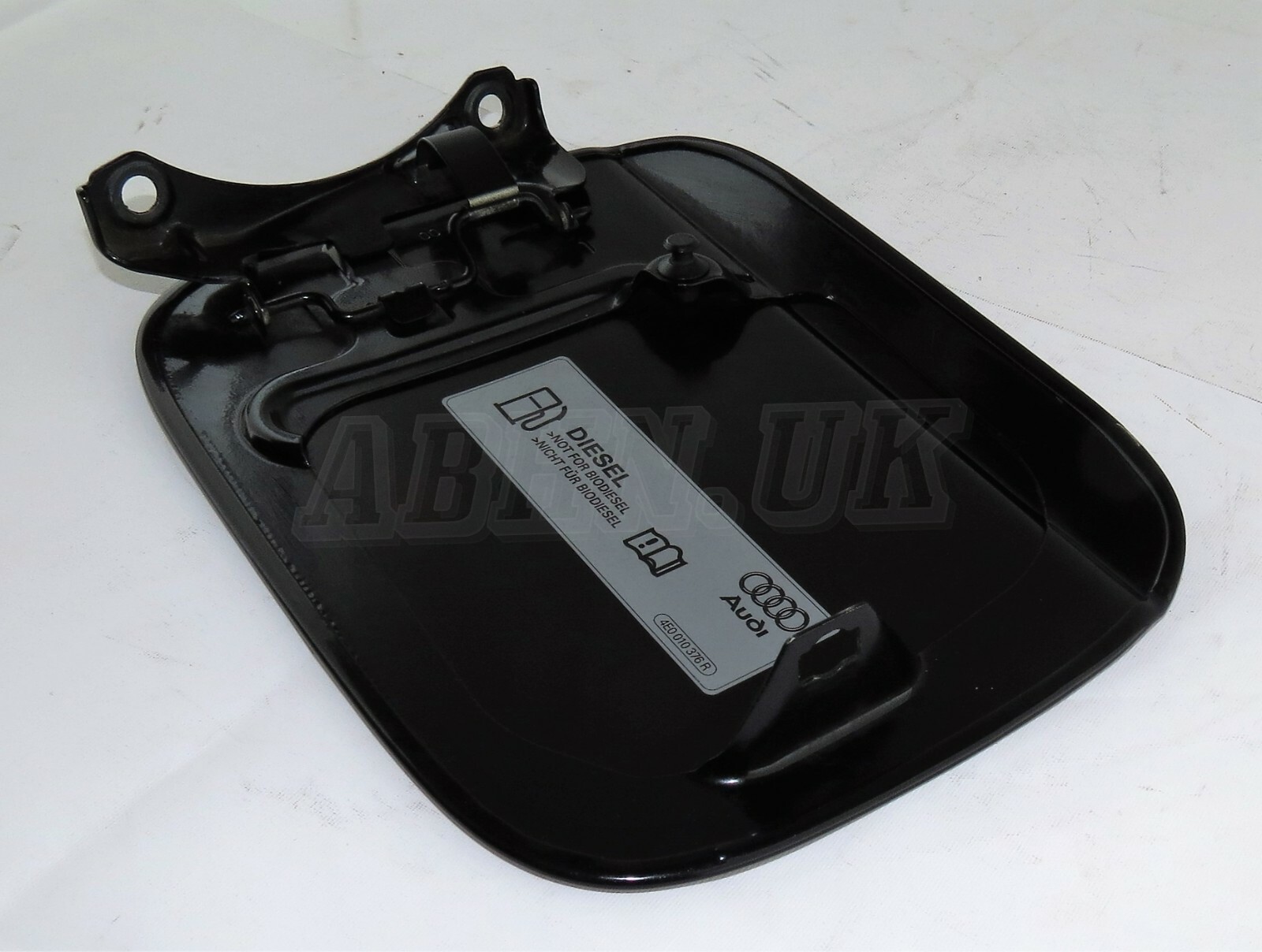Audi A4 8EC B7 (04-08) Saloon Fuel Filler Flap Cover 8E0809905E Metallic Black - Image 5
