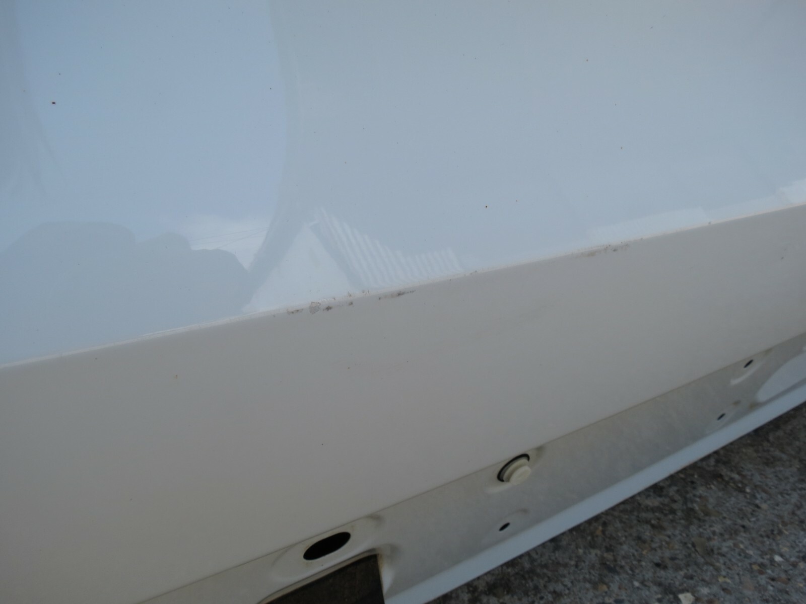 DR22- Land Rover Discovery V (16-20) Front Right Side Bare Door Fuji White - Image 7