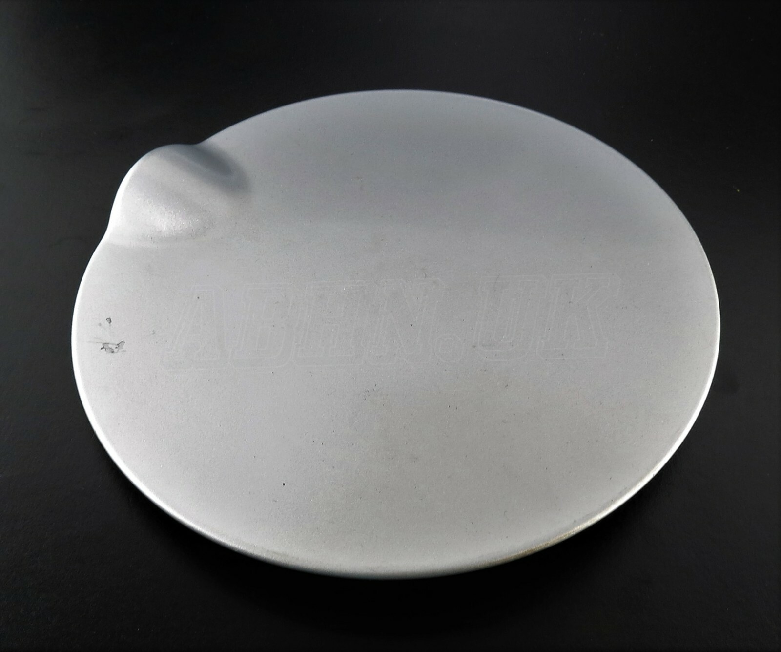 Saab 9-3 YS3F /2002-2012 Saloon/ Convertible Fill-in Fuel Flap Cover Met Silver - Image 2