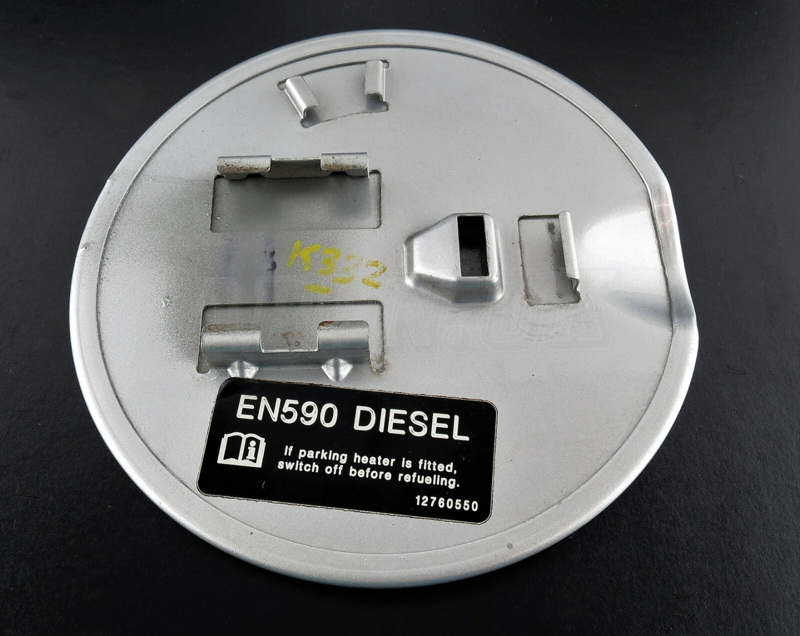 Saab 9-3 YS3F /2002-2012 Saloon/ Convertible Fill-in Fuel Flap Cover Met Silver - Image 3