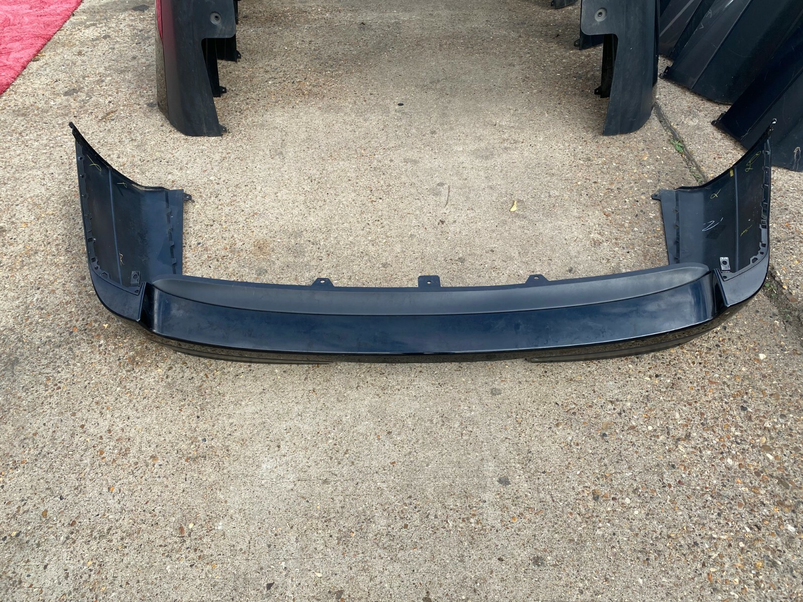 Land Rover Range Rover Vogue L405 Genuine Rear Bumper in Santorini Black