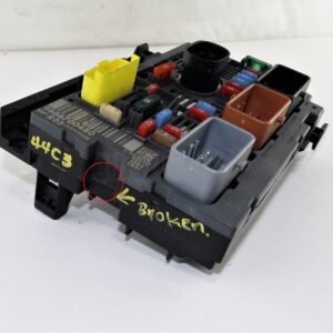 Citroen Berlingo BSM-R05-00 HW: 277 SW: 8D Fuse & Relay Box 9666700480 Delphi