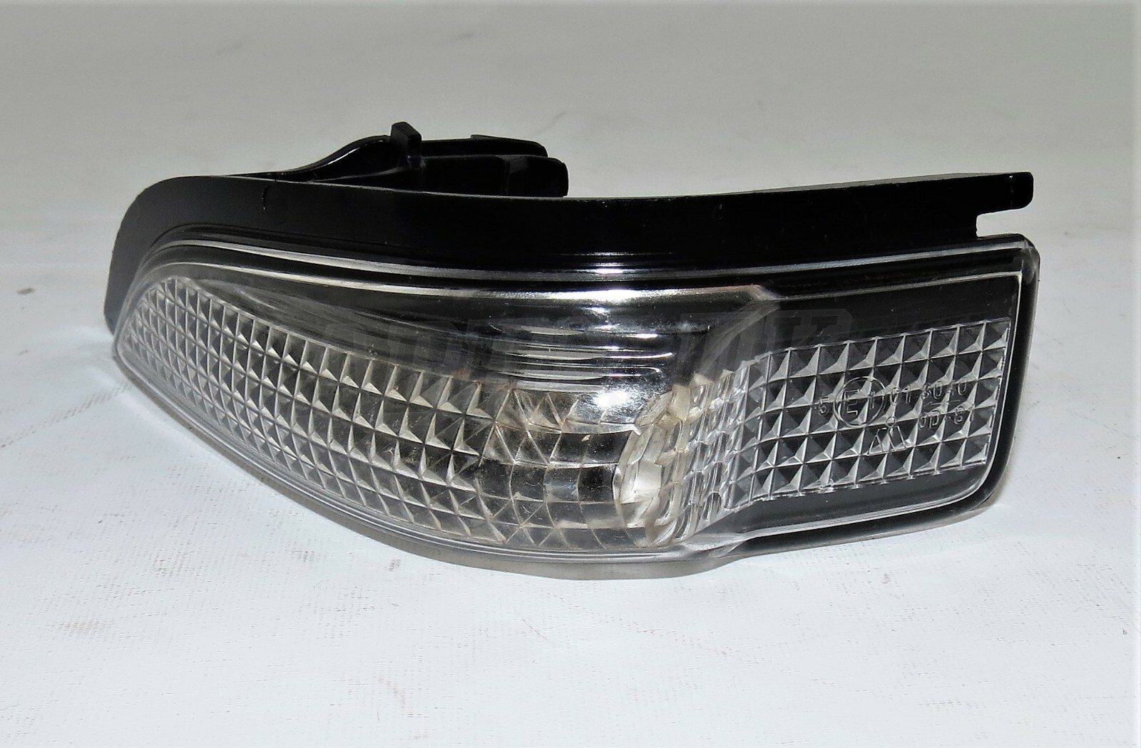 Fits Toyota Yaris Vitz (10-19) Genuine Left Side BULB Indicator Lens 817400D080 - Image 2