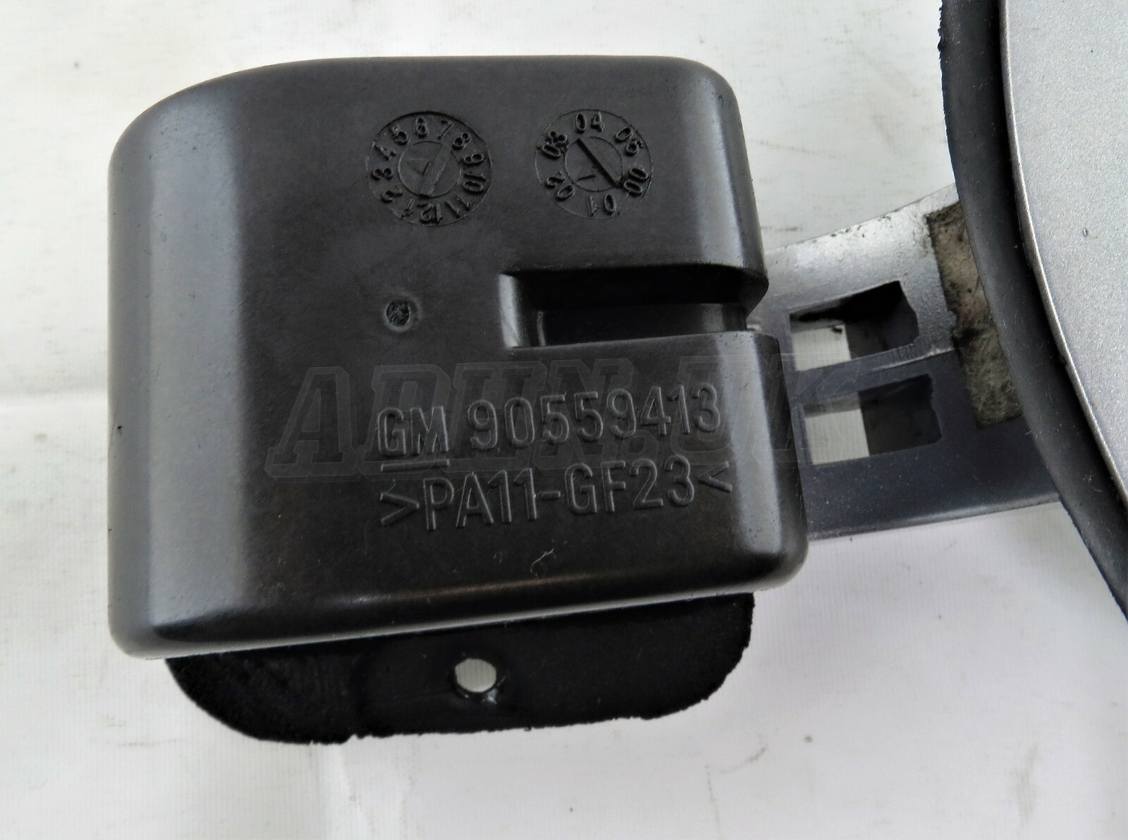 Vauxhall Zafira A MK1 99-05 Fuel Flap Cover 90559414 341869019 Mirage Silver 151 - Image 3